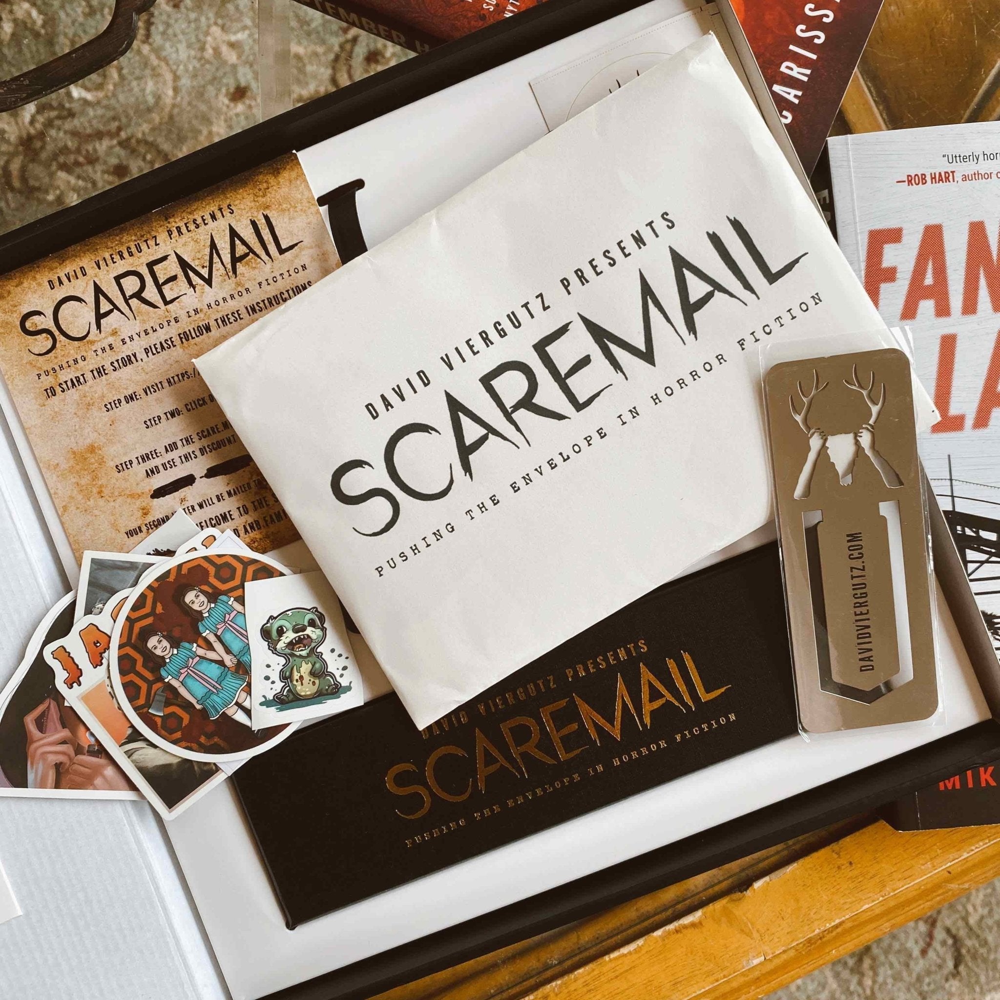 ScareMail - Scare.Me Deluxe Gift Box